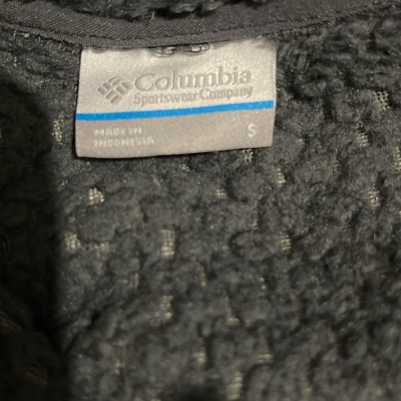 New , warm Columbia Grayish/ Black Fleece Jacket, super SOFT new - Picture 5 of 6